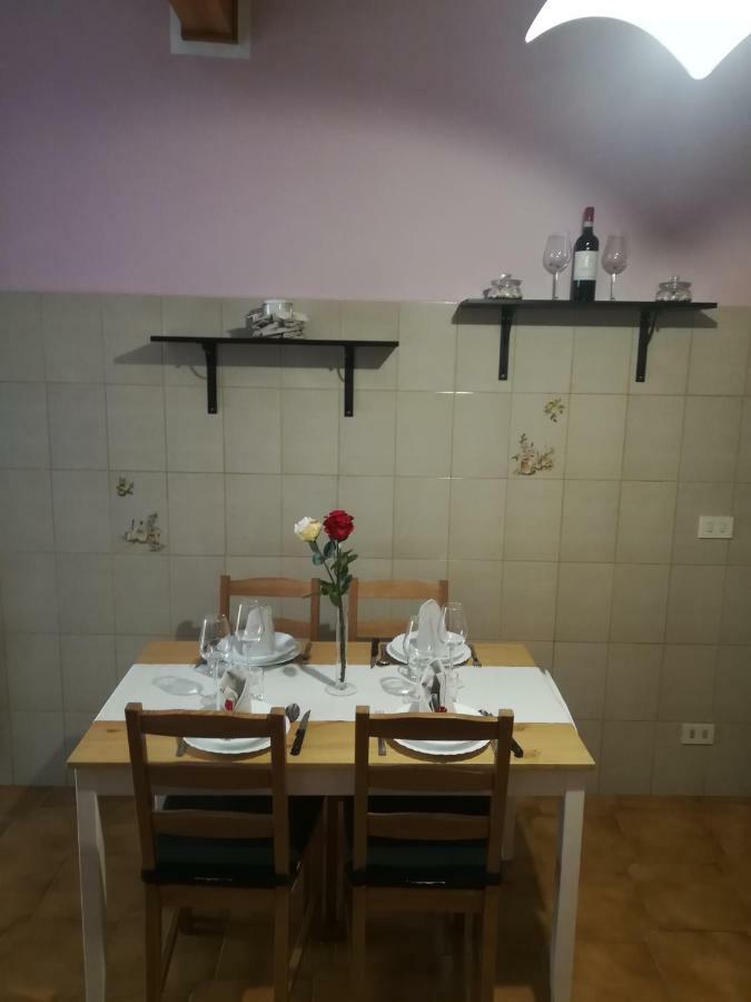 הוילה טרוויניאנו רומאנו La Rosa Sul Lago מראה חיצוני תמונה
