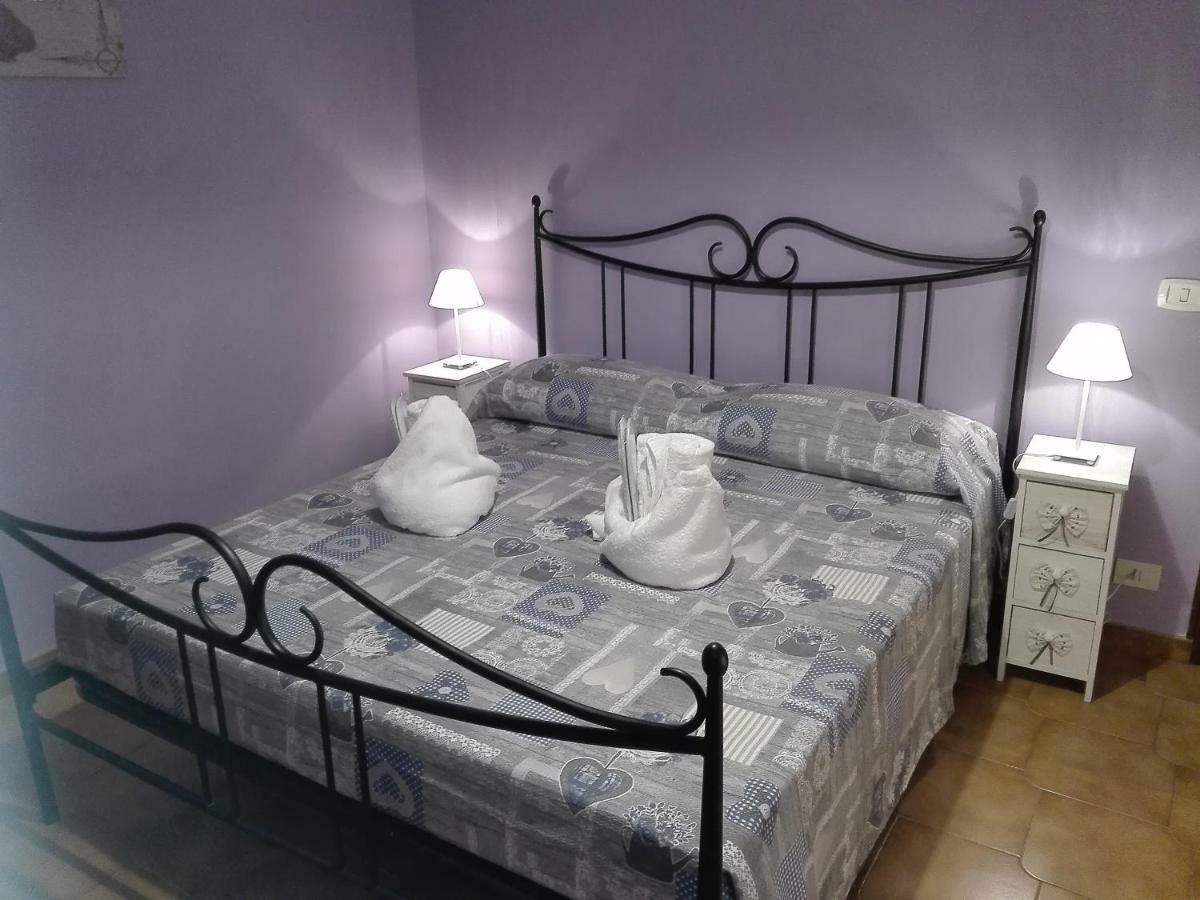 הוילה טרוויניאנו רומאנו La Rosa Sul Lago מראה חיצוני תמונה