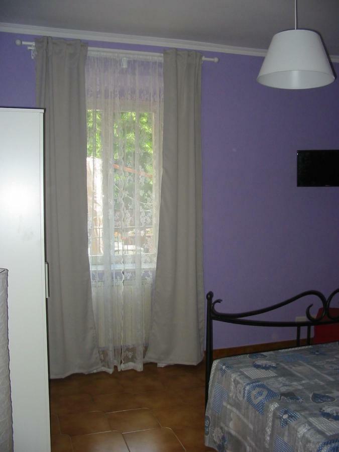 הוילה טרוויניאנו רומאנו La Rosa Sul Lago מראה חיצוני תמונה
