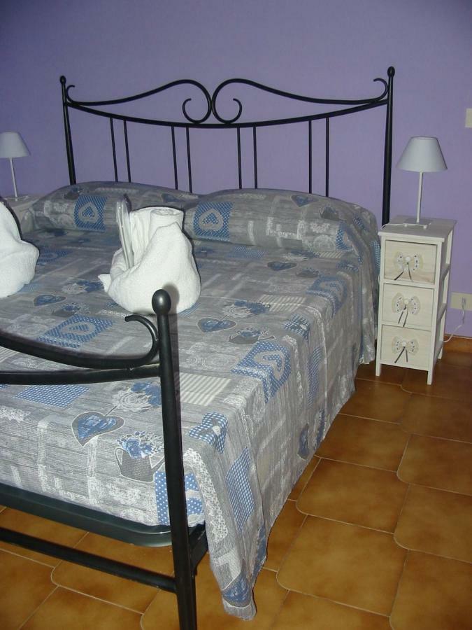 הוילה טרוויניאנו רומאנו La Rosa Sul Lago מראה חיצוני תמונה